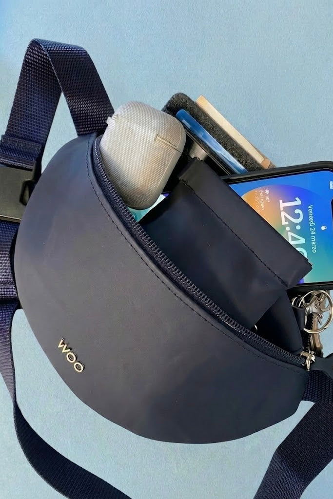 WOO POUCH